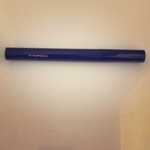 Mac Rebeleyes gel liner